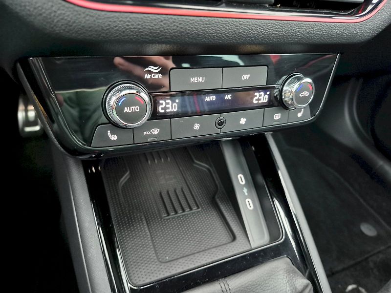 Škoda Kamiq (2024) Monte Carlo 1.0 TSI 85kW DSG - fotka 17 z 33
