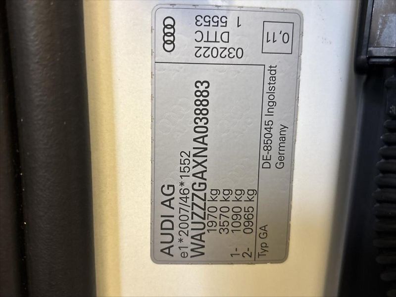 Audi Q2 2,0 TDI TAŽNÉ KEYLESS ZÁRUKA - fotka 2 z 9