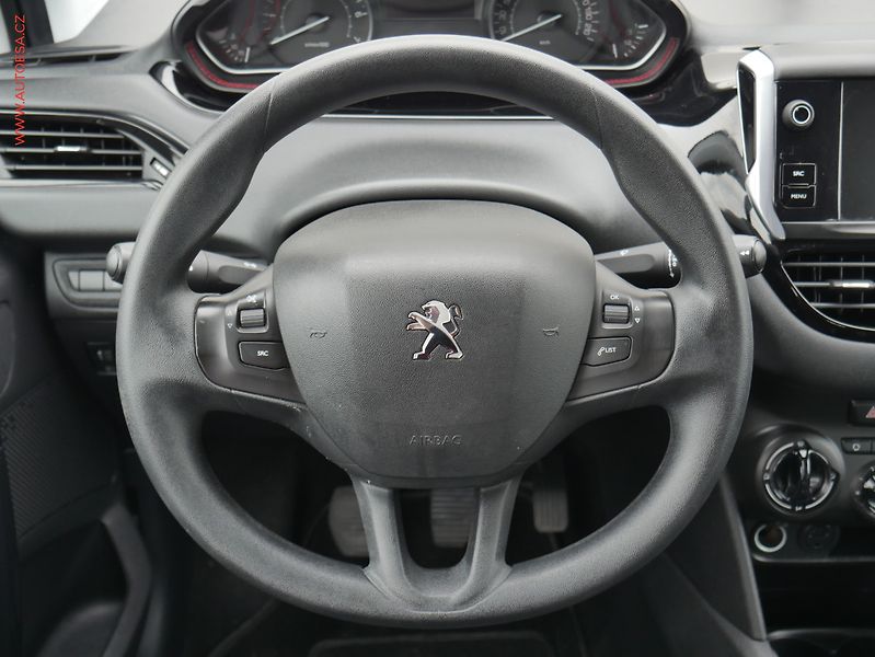 Peugeot 208 (2015) 1.2 PT, ČR, AC, tempo - fotka 11 z 19