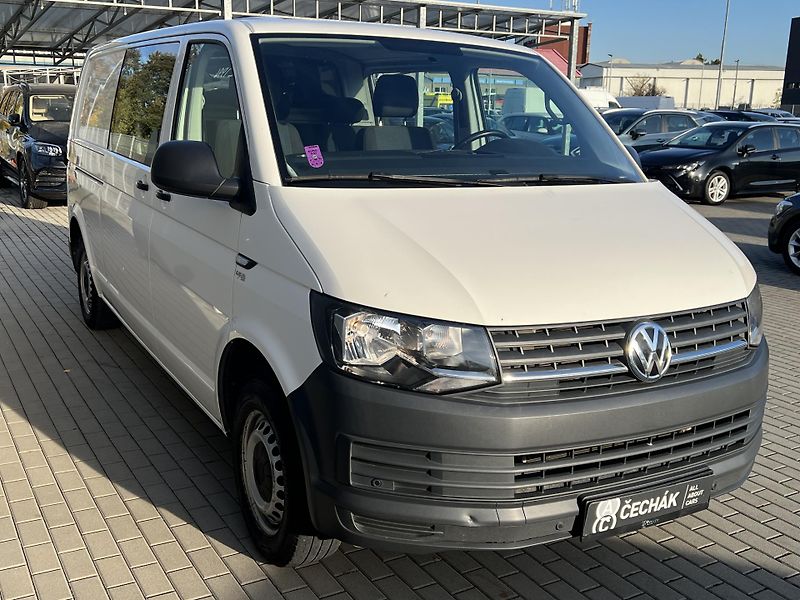 Volkswagen Transporter (2018) - fotka 30 z 33