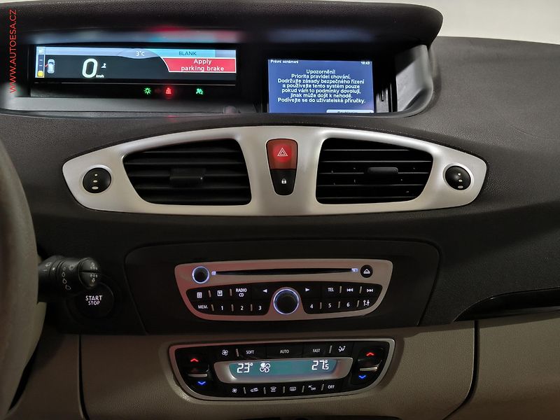 Renault Mégane (2009) 1.9dCi, AC, kůže - fotka 14 z 17