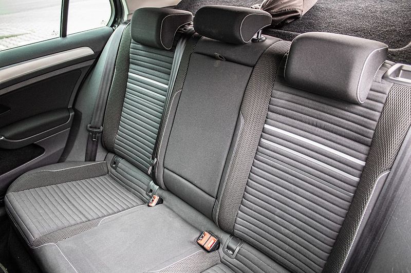 Volkswagen Golf - fotka 28 z 33