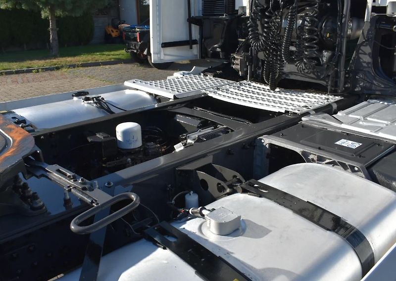 Volvo FH (2023) 500 tahač EURO 6 - fotka 9 z 22