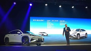 Čínská auta zatím u nás na silnicích moc nevídáme.