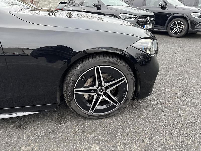 Mercedes-Benz Třídy C C 220d 4MATIC Kombi - fotka 16 z 16