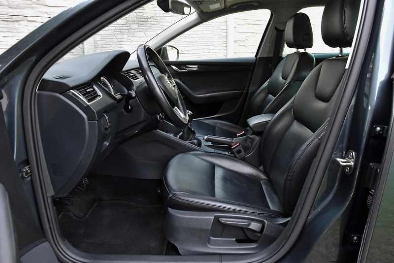 Škoda Octavia 1.4 TSi G-TEC STYLE, PANORAMA - fotka 8 z 49