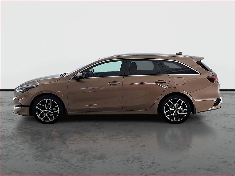 Kia Ceed (2023) 1.5 T-GDI - fotka 3 z 18