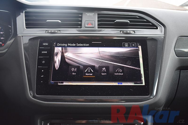 Volkswagen Tiguan Allspace (2021) Highline 2,0 TSI 4Motion,7míst - fotka 22 z 33