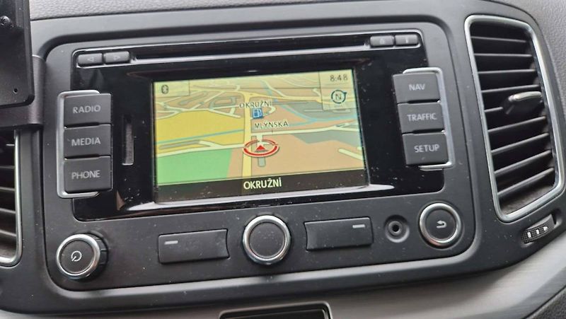 Volkswagen Sharan 2.0TDI 103kW MT6 - fotka 26 z 49