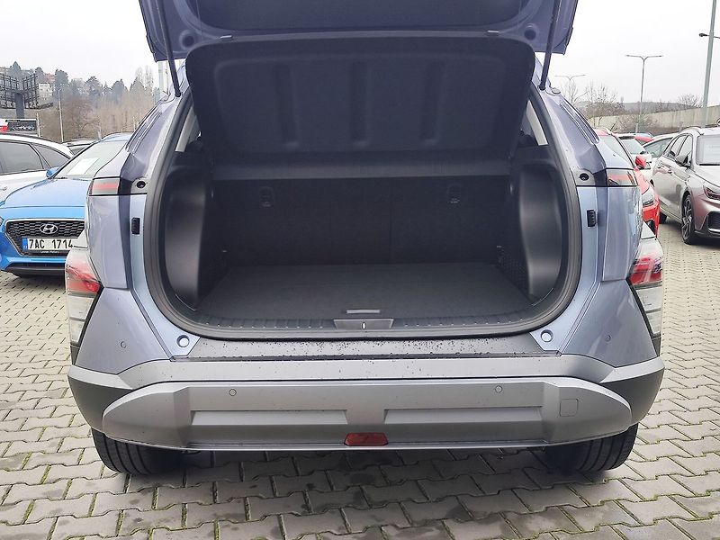 Hyundai Kona 1.6 GDI/95kW HEV Smart Tech - fotka 9 z 32