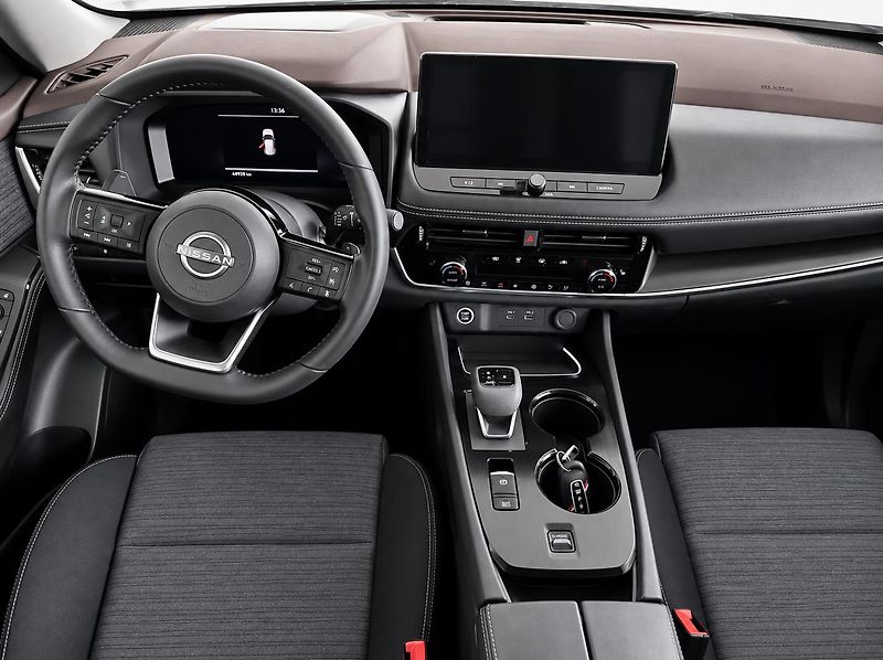 Nissan X-Trail (2023) - fotka 23 z 29