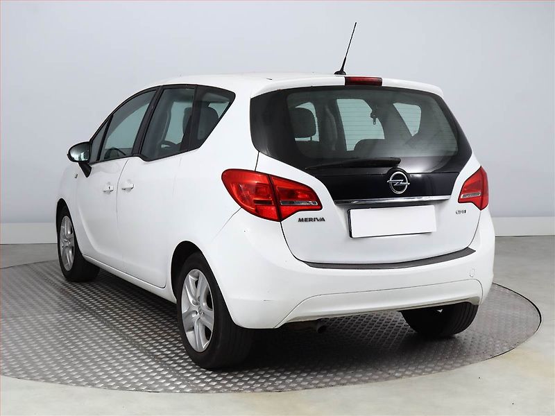 Opel Meriva (2016) 1.6 CDTI, po STK, zamluveno - fotka 4 z 19