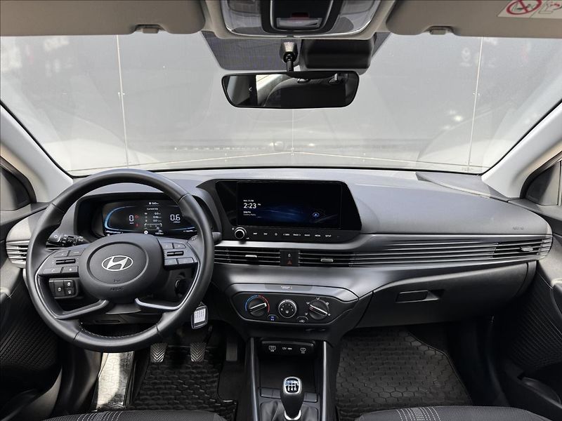 Hyundai i20 1,2 i WAVE ZÁRUKA ČR DPH - fotka 15 z 26