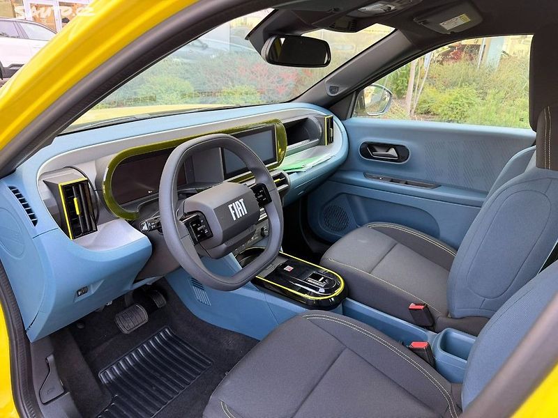 Fiat Grande Panda (2026) Icon 1.2 Turbo Hybrid 110k eDC - fotka 7 z 15