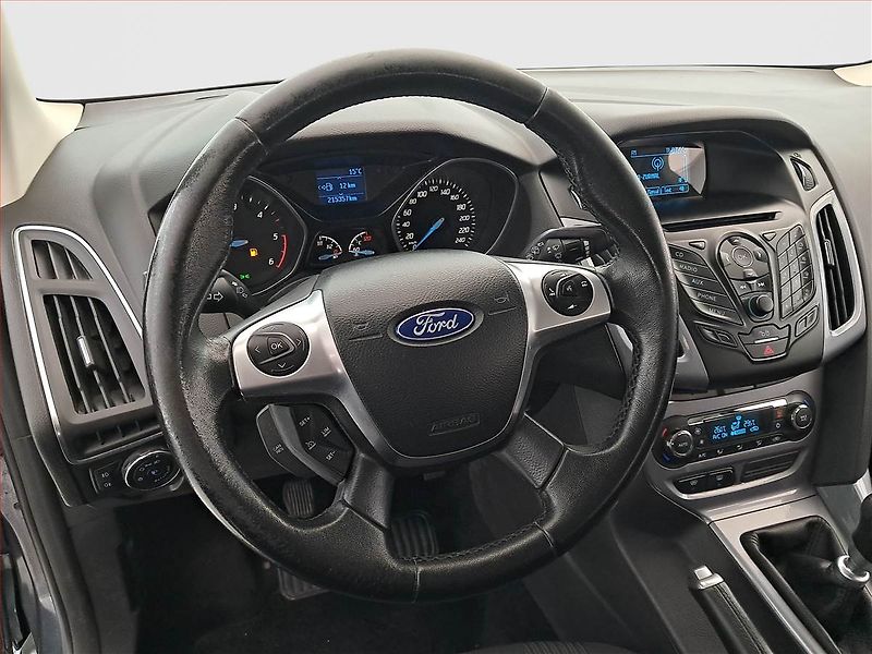 Ford Focus (2014) 1.6 TDCi, Tempomat - fotka 18 z 19