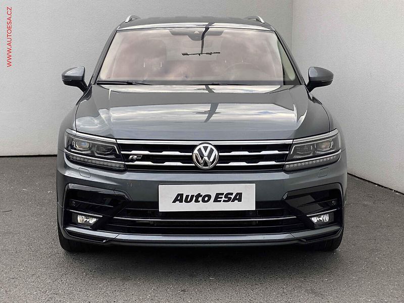 Volkswagen Tiguan (2018) 2.0 TSi 4x4, 1.maj,ČR, DSG - fotka 2 z 17
