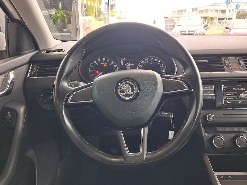 Škoda Octavia 1.6TDI 66kW 2015 - fotka 11 z 14