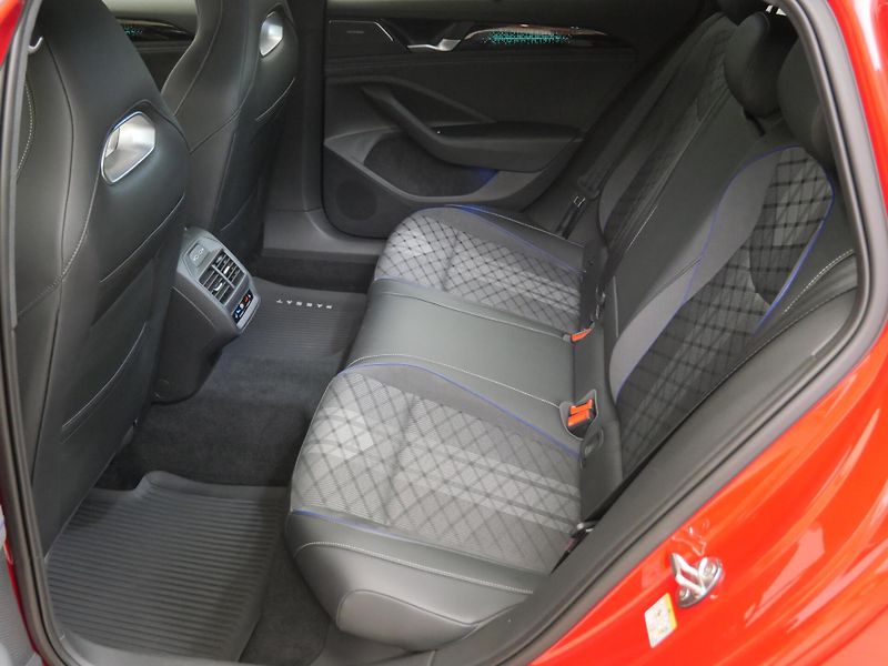 Volkswagen Passat - fotka 23 z 24