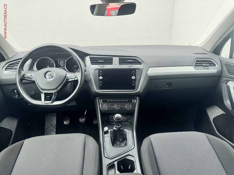 Volkswagen Tiguan (2020) 1.5 TSi, Trendline, LED, +ALU - fotka 8 z 17