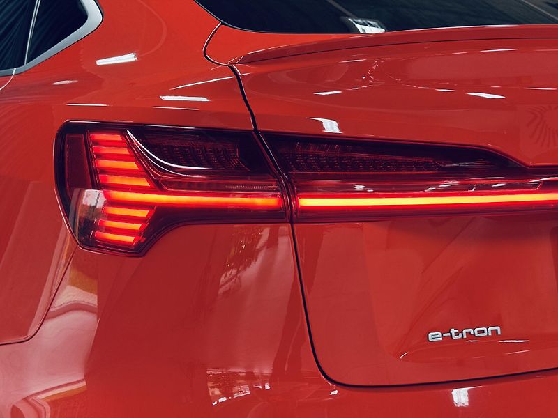 Audi e-tron (2020) 55*S-LINE*QUATTRO*REZERVACE - fotka 9 z 45