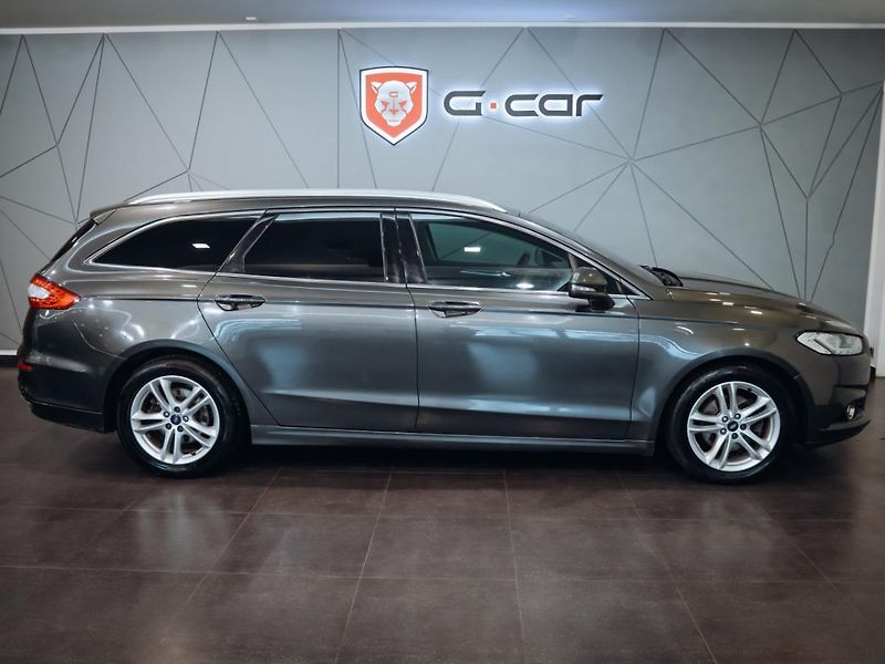 Ford Mondeo 2.0 TDCi Titanium 132kW AWD - fotka 2 z 20