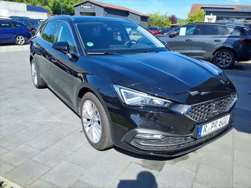 Seat Leon 2,0 TDI TAŽNÉ KAMERA - fotka 2 z 10