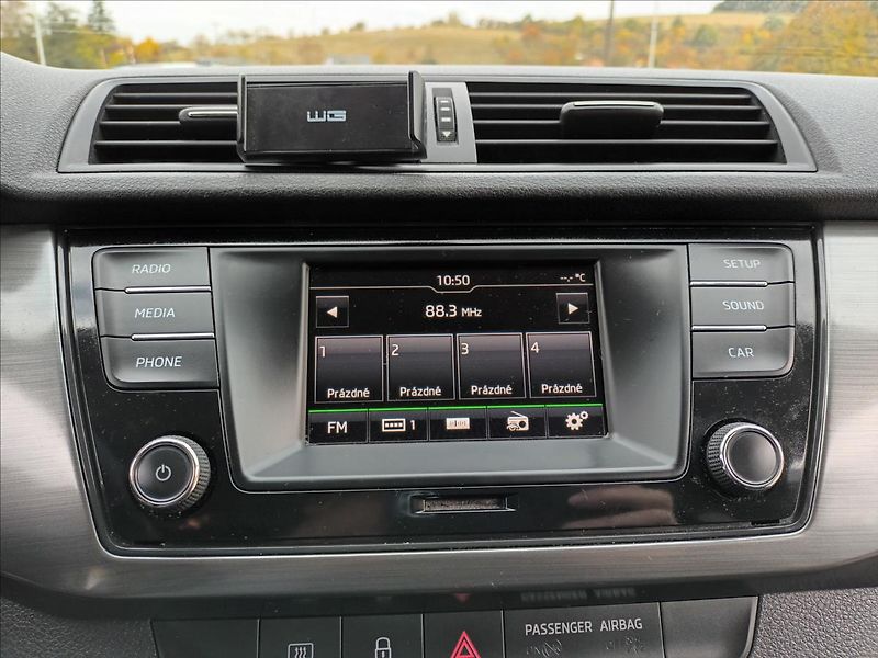 Škoda Fabia 1,0 TSI,81KW,DIGIKLIMA,TEMPOMA - fotka 27 z 35