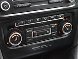 Volkswagen Golf (2013) Comfortline 2.0 TDI, Automat - náhled 19
