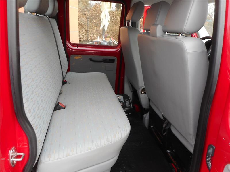Volkswagen Transporter 2,0 TDi 4Motion - fotka 16 z 23