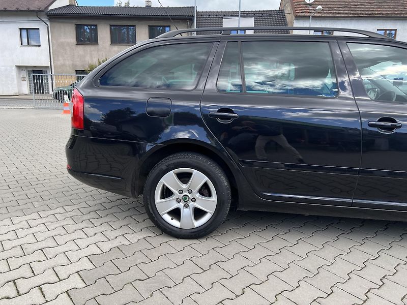 Škoda Octavia 1,2TSi DSG combi Autoklima - fotka 21 z 43