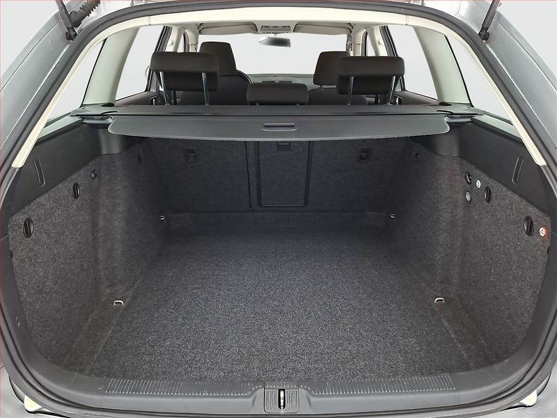 Škoda Octavia (2011) 1.6 TDI, Tempomat - fotka 13 z 16