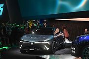 Renault Embleme pro změnu využívá kombinaci vodíkového a bateriového pohonu