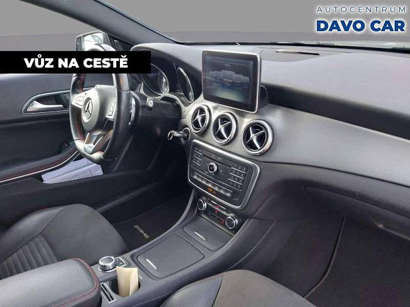 Mercedes-Benz CLA 1,6 200 115kW SB AMG Line - fotka 3 z 12