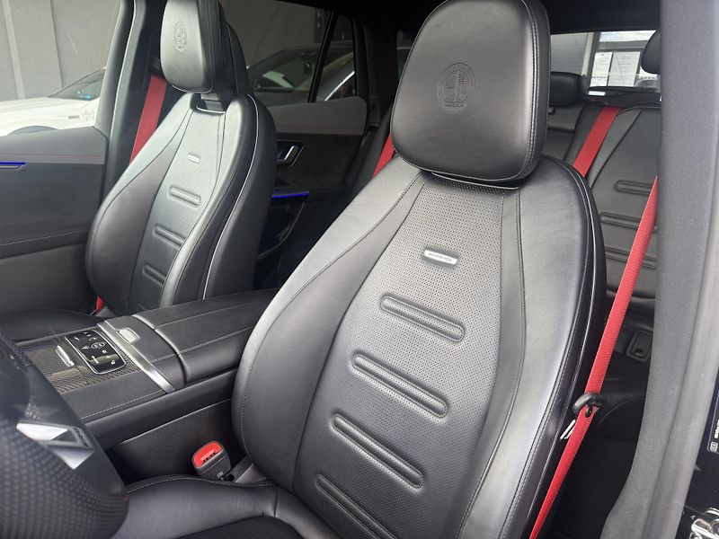 Mercedes-Benz EQE (2023) EQE 43 AMG 4MATIC SUV - fotka 49 z 54