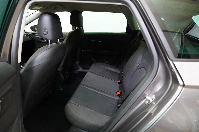 Seat Leon - fotka 25 z 27