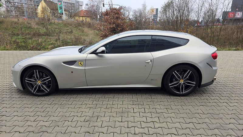 Ferrari FF (2015) INDIVIDUAL TailorMade ZÁRUKA - fotka 7 z 19