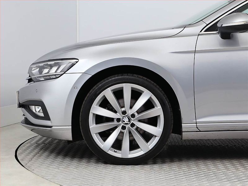 Volkswagen Passat (2022) Elegance 2.0 TDI, Automat - fotka 13 z 20