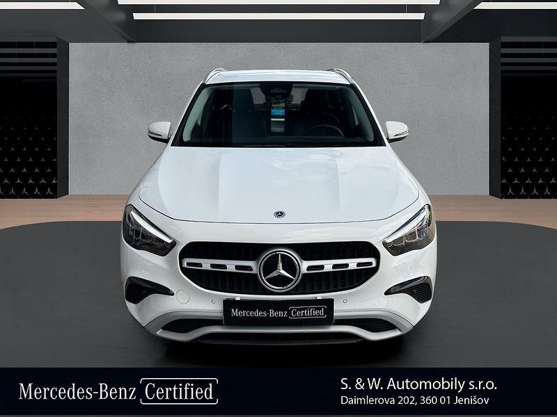 Mercedes-Benz GLA 220 4 MATIC - fotka 2 z 32