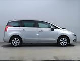 Peugeot 5008 (2010) 1.6 HDi, nová STK - náhled 6