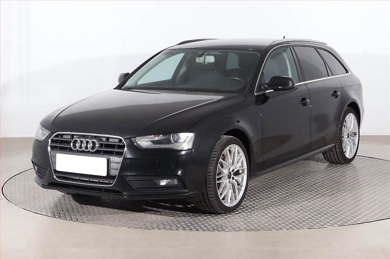 Audi A4 (2014) 2.0 TDI, Automat, Navi, Xenony - fotka 2 z 26