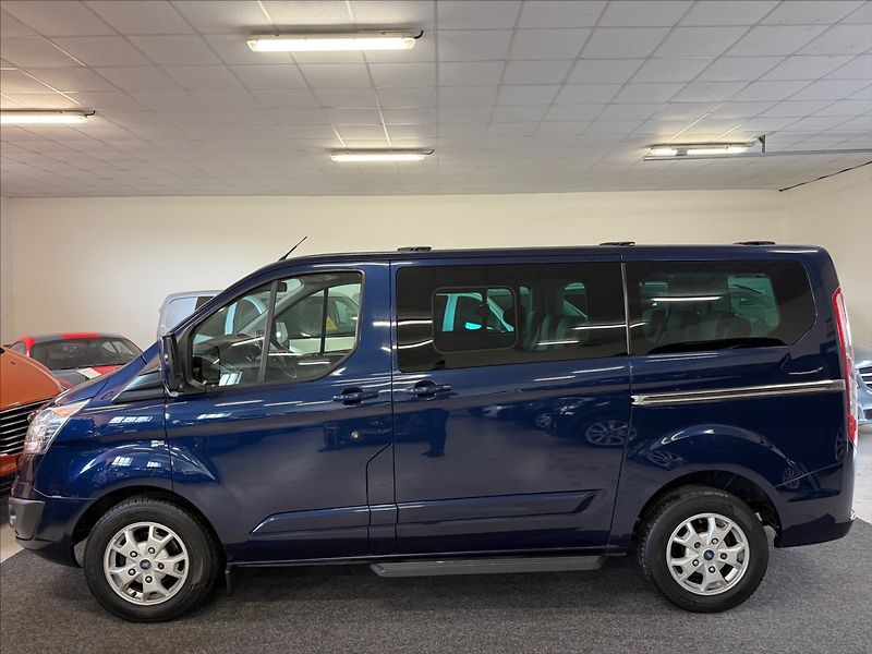 Ford Tourneo Custom 2,2 TitaniumX,114kW,velký serv - fotka 3 z 33
