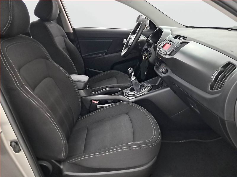 Kia Sportage (2012) 1.6 GDI, Park. senzory - fotka 9 z 17