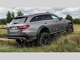 Mercedes-Benz třídy E All-Terrain 4x42.