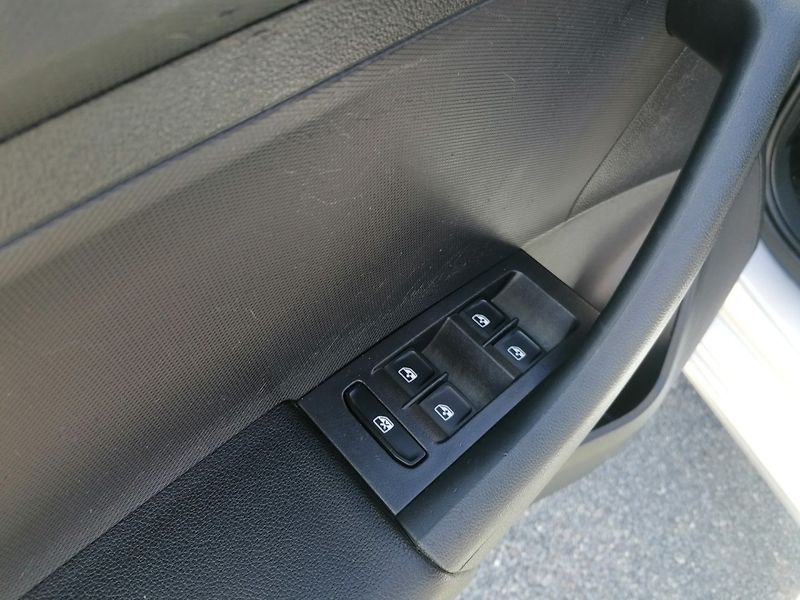 Škoda Rapid (2015) 1.4 TDi - fotka 22 z 26
