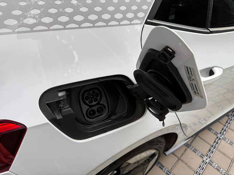 Volkswagen ID.3 1ST MAX 62kWh Panorama - fotka 10 z 41