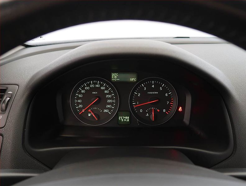 Volvo C30 (2009) 1.6 i, Serv.kniha, po STK - fotka 11 z 15