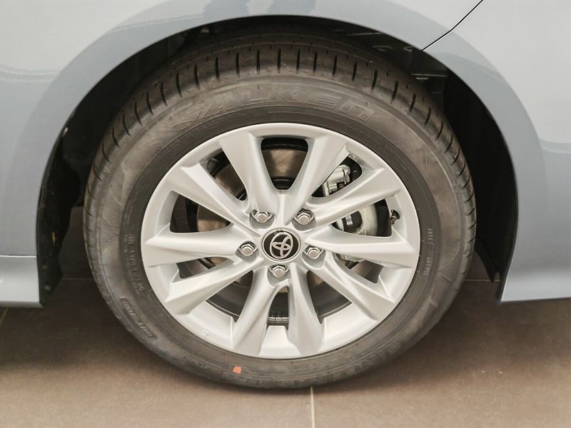 Toyota Corolla 1.8 Comfort Tech - fotka 7 z 21