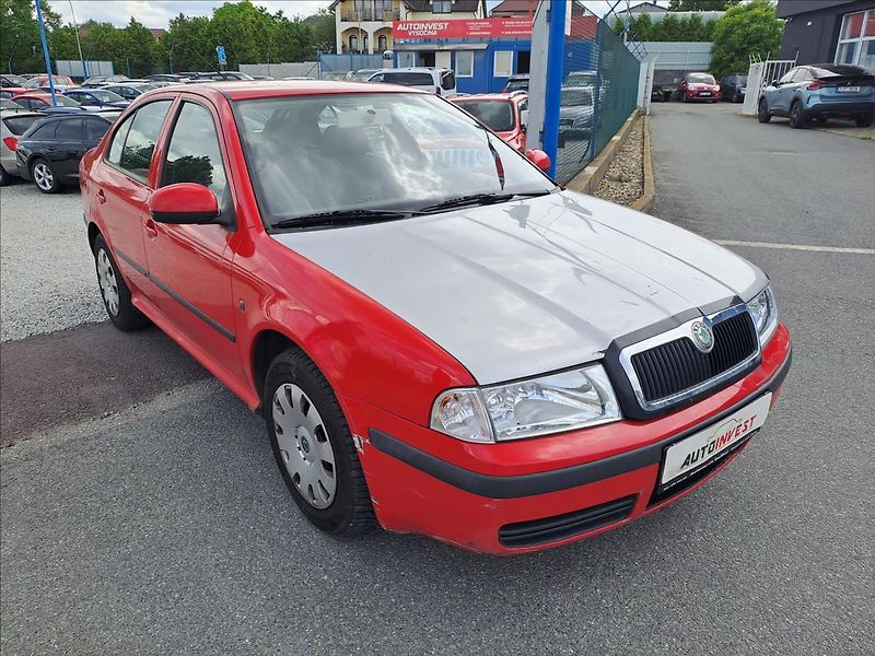 Škoda Octavia 1,9 TDI - fotka 2 z 13
