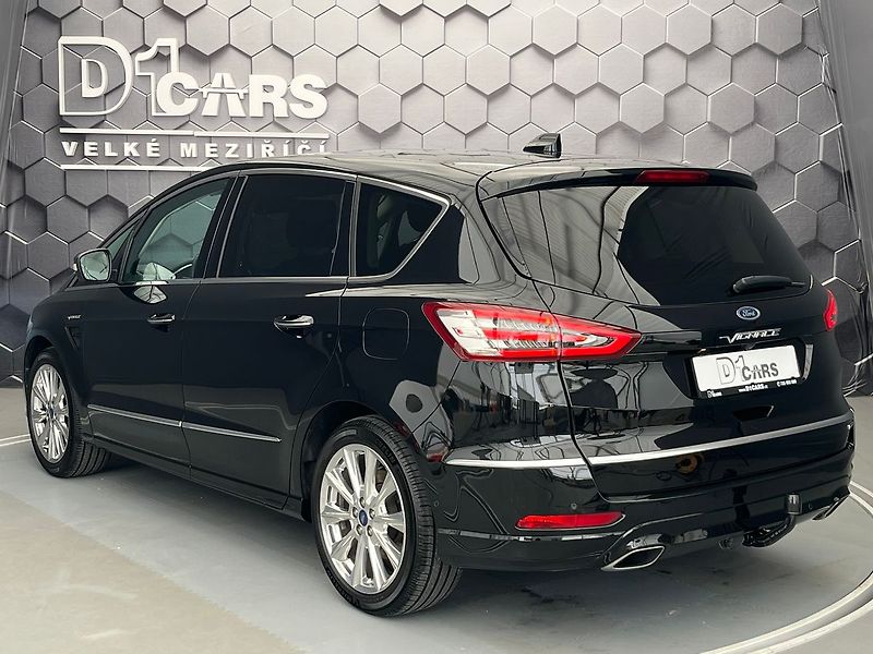Ford S-MAX 2,5 FHEV Vignale 140KW  7 míst - fotka 2 z 57