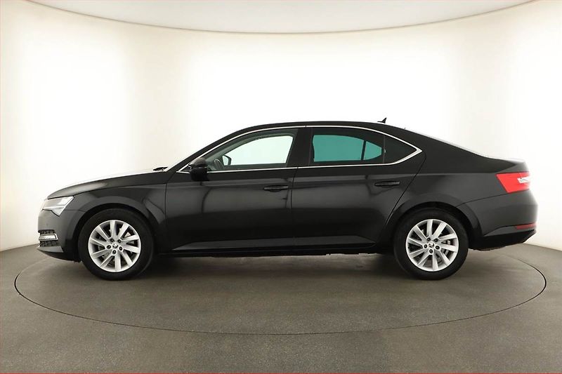 Škoda Superb (2024) Style 1.5 TSI - fotka 3 z 16